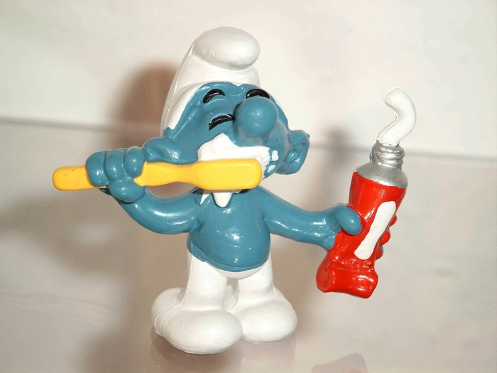 Brush, brush, brush... I'm brushing my teeth!