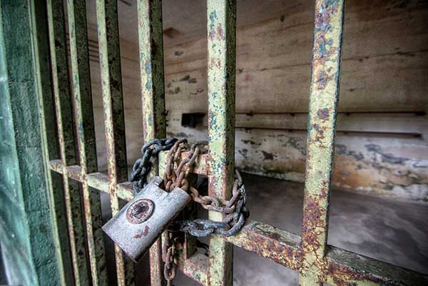 Dad and prison—stay strong, kid!