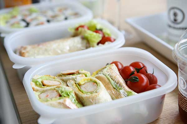 Packing lunches: an Olympic sport?